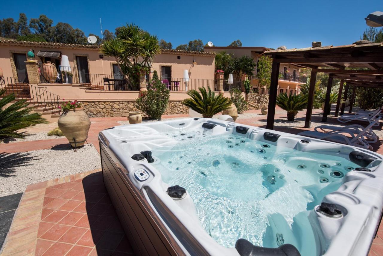 Agriturismo Vecchia Masseria Charme&Relax San Michele di Ganzaria Exterior photo